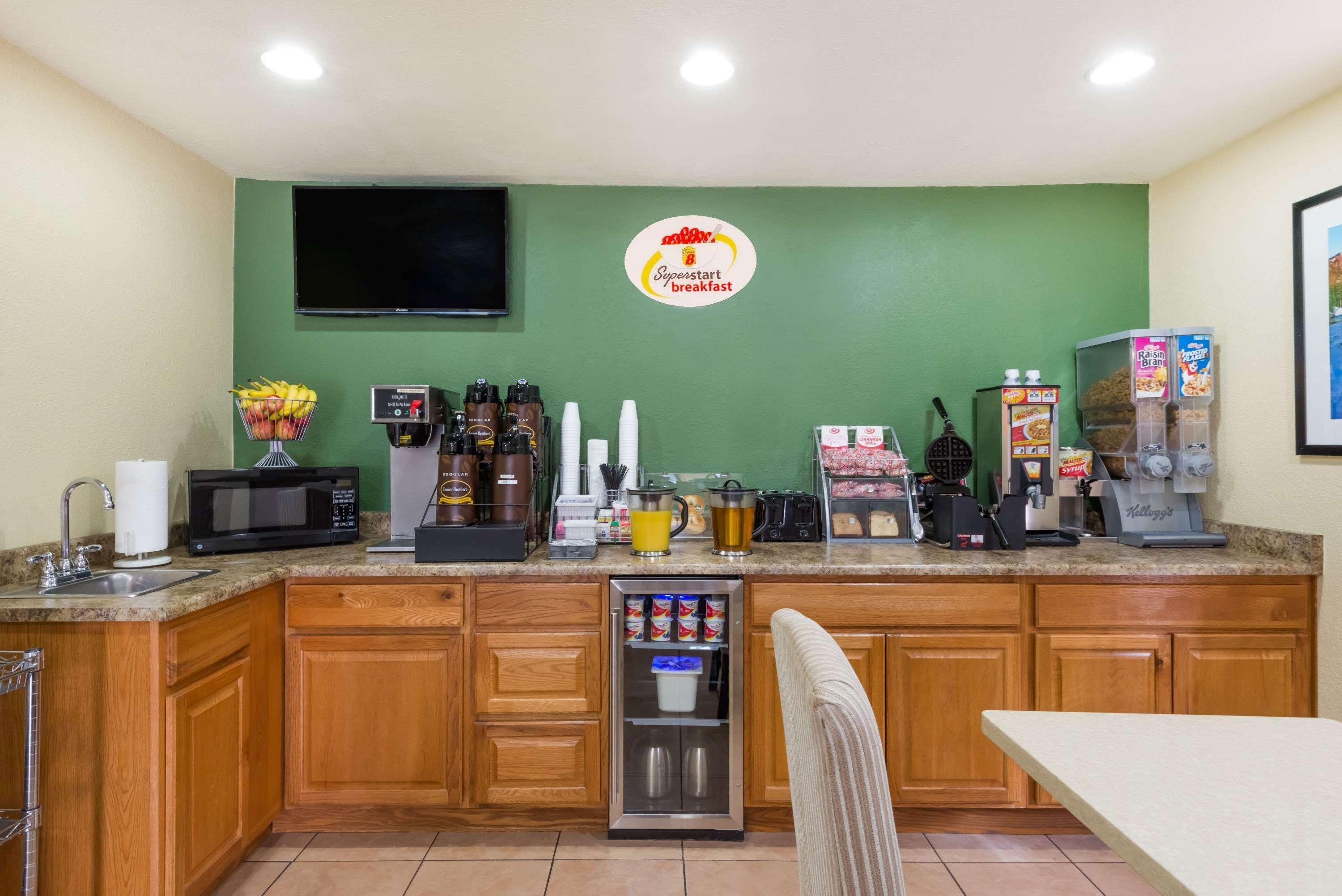Super 8 By Wyndham Canon City Exterior foto